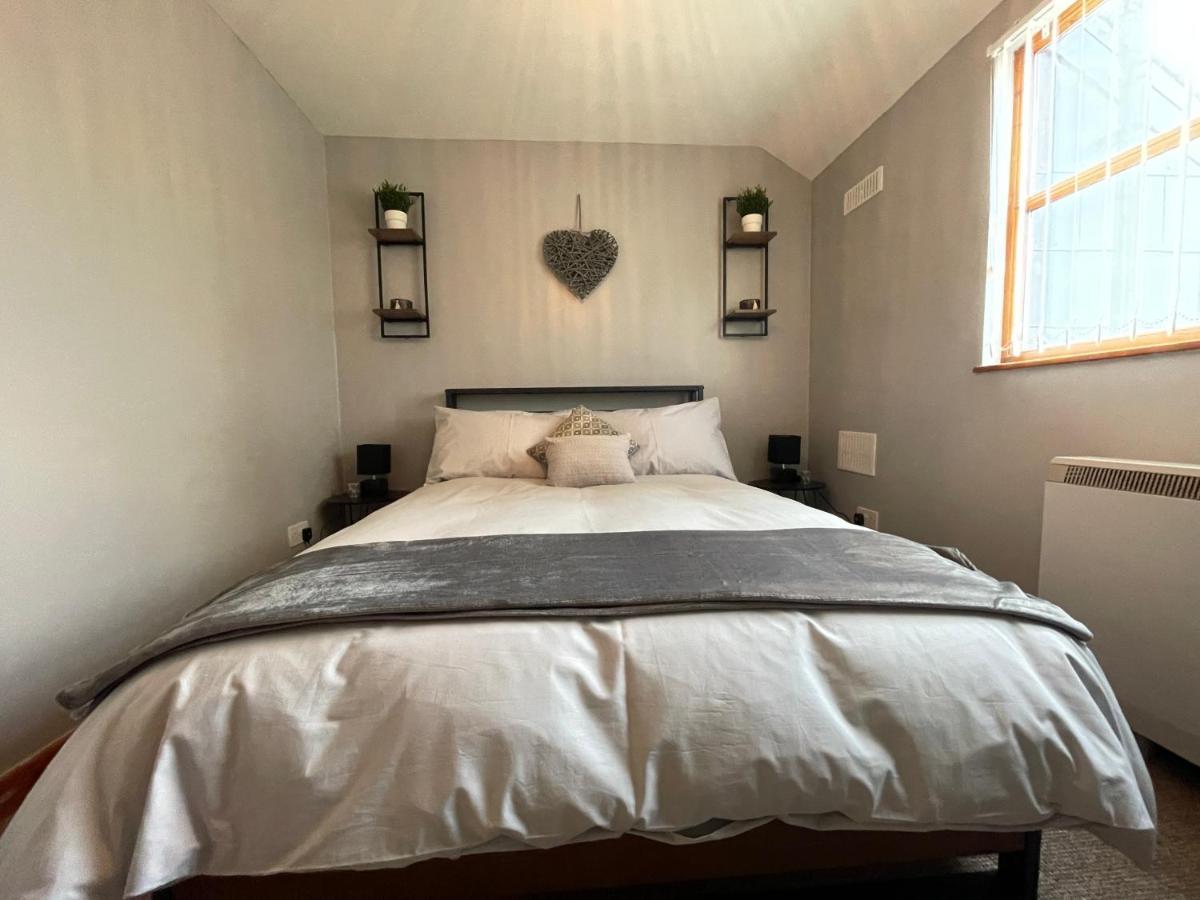 Westend Holiday Let 3 Brecon Eksteriør bilde